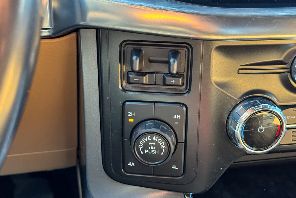 Certified 2022 Ford F150 Lariat w/ Trailer Tow Package AWD/4WD image 35