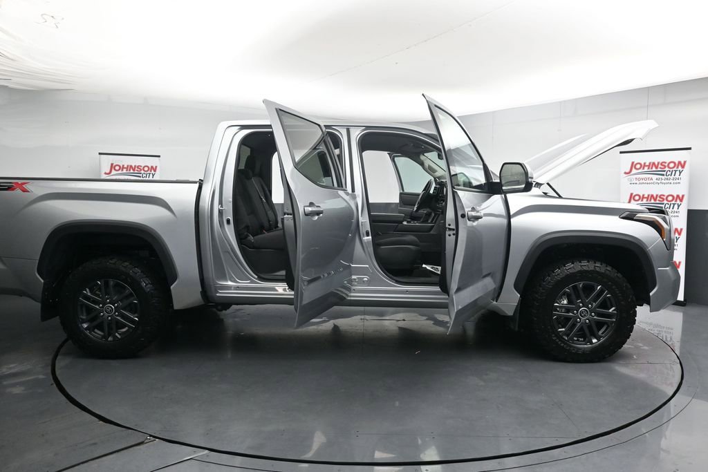 Used 2023 Toyota Tundra SR5 w/ SR5 Convenience Package AWD/4WD image 41