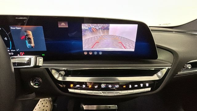 Used 2024 Cadillac Lyriq Tech RWD image 25