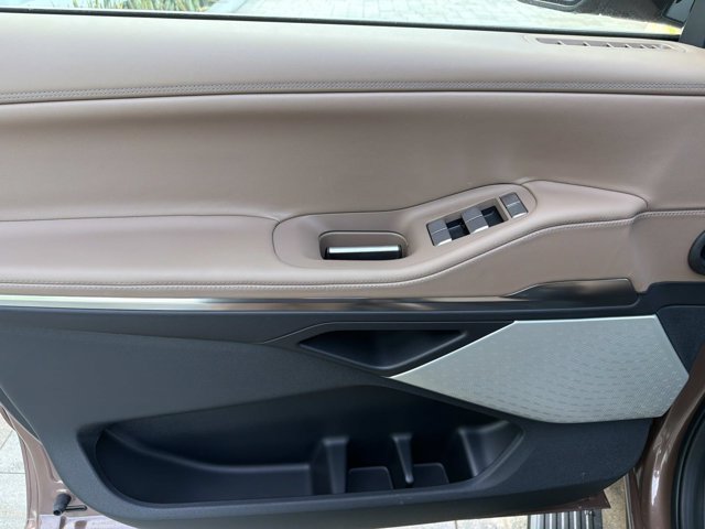 New 2026 Lincoln Navigator L Black Label AWD/4WD image 9