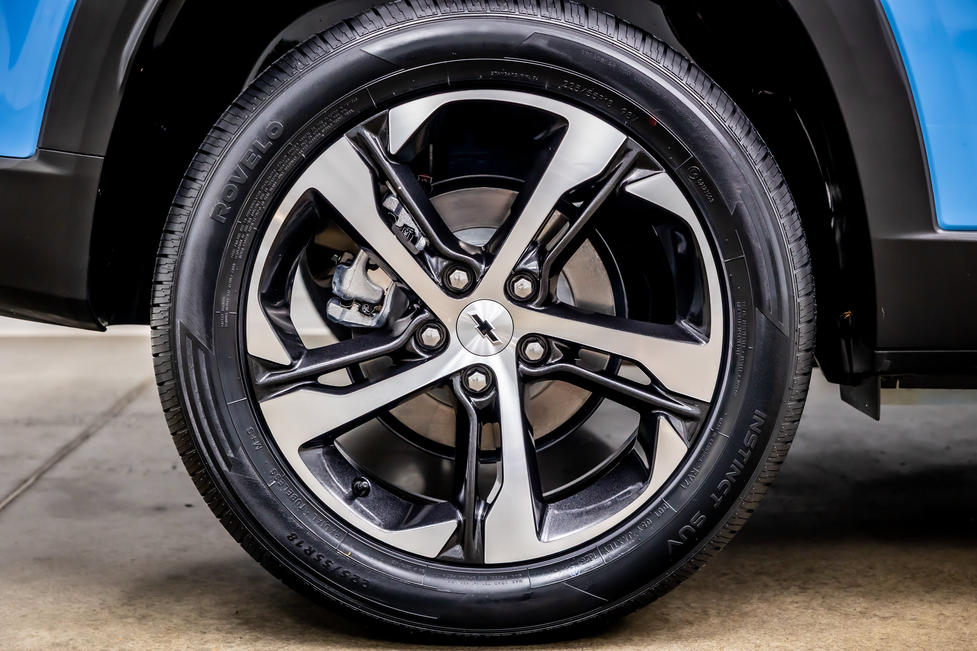 Used 2024 Chevrolet Trax RS FWD image 36