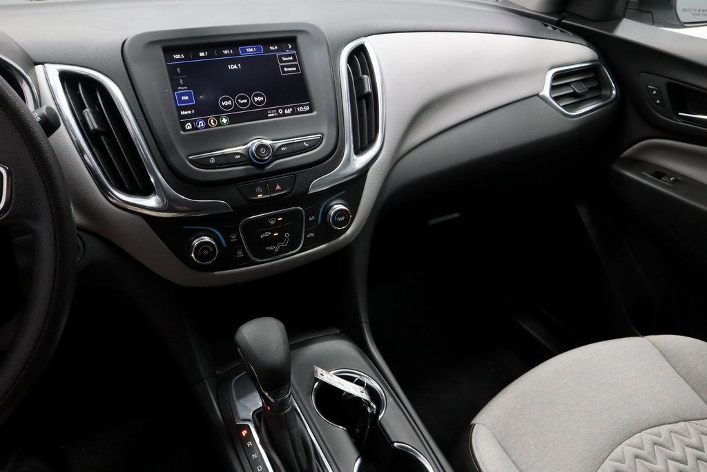 Used 2024 Chevrolet Equinox LS w/ LS Convenience Package image 29