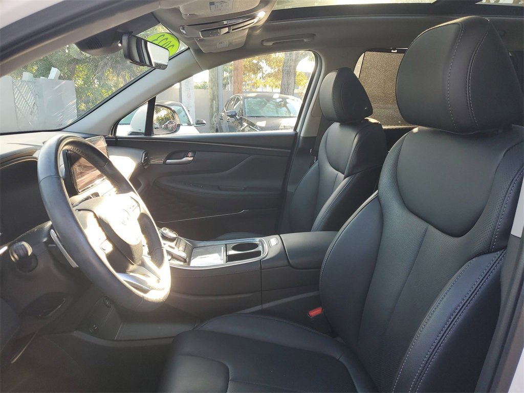 Used 2023 Hyundai Santa Fe SEL Premium image 16