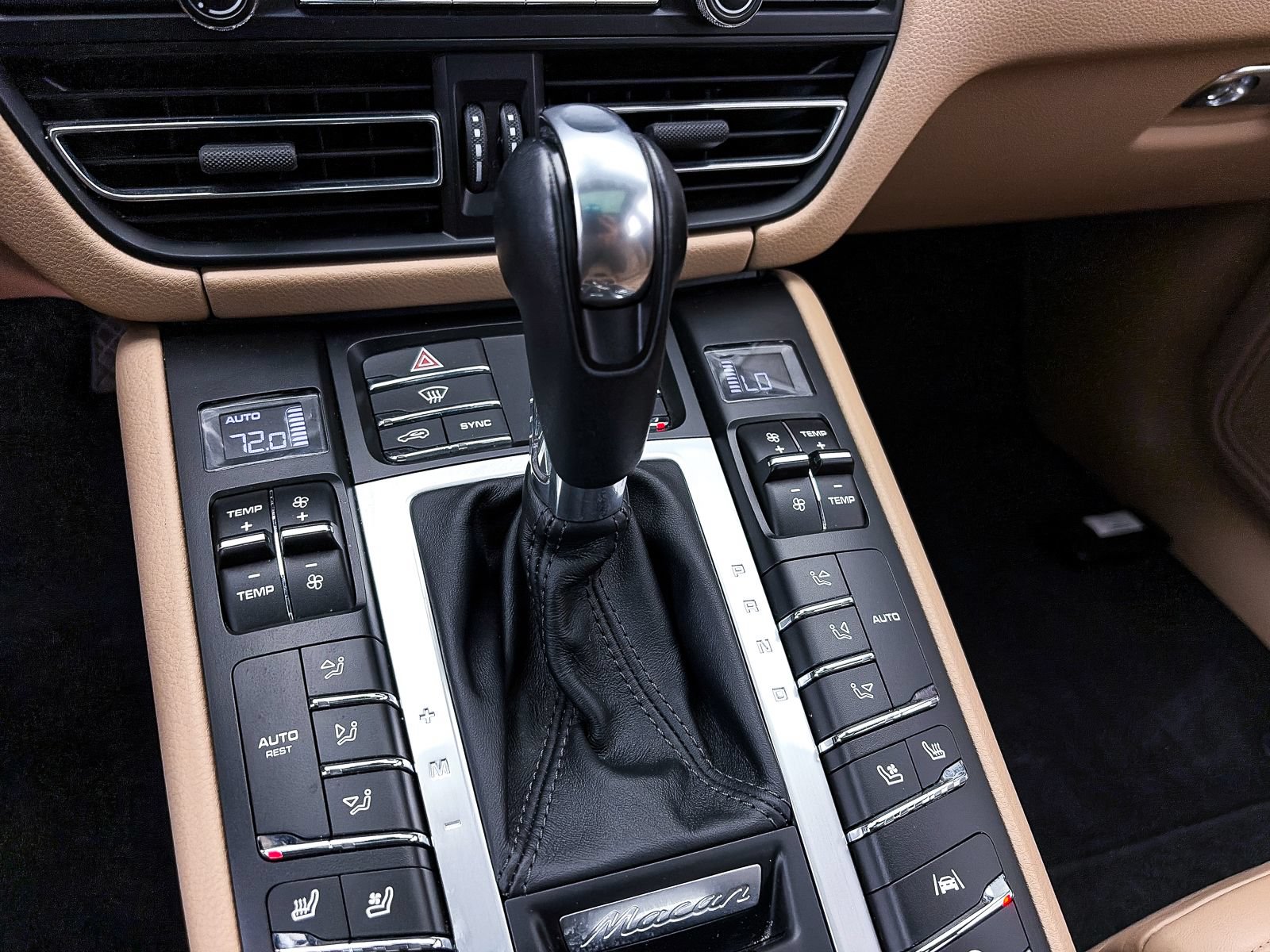 Used 2021 Porsche Macan S w/ Premium Package Plus AWD/4WD image 29
