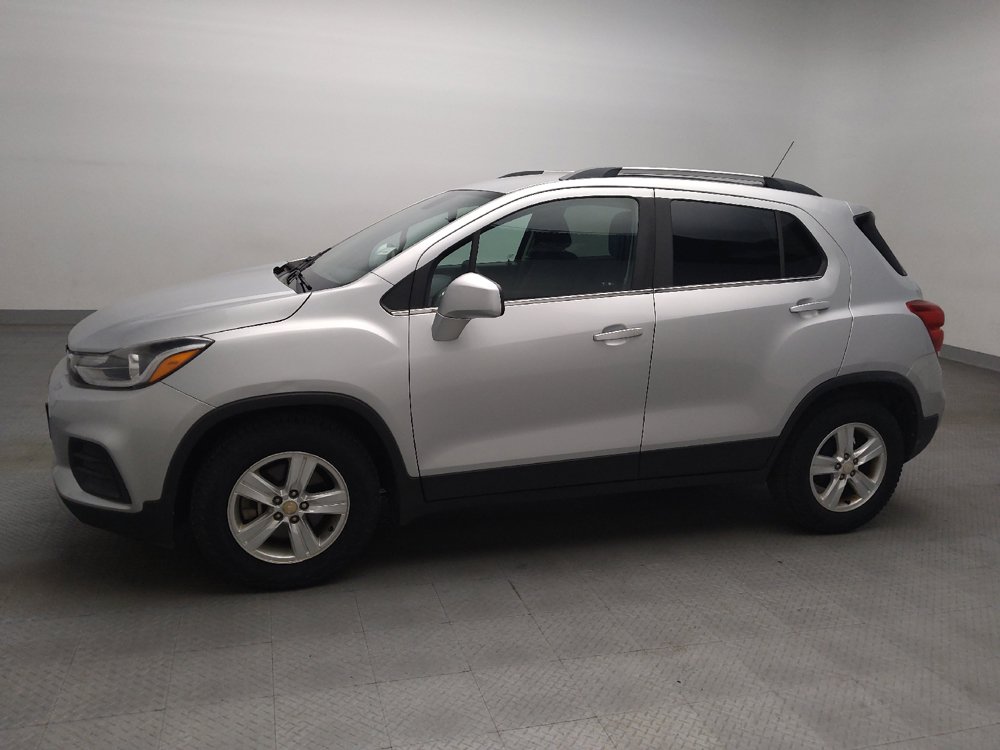 Used 2017 Chevrolet Trax LT FWD image 2