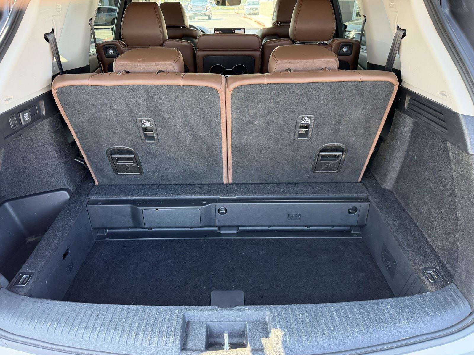 Certified 2024 Acura MDX FWD w/ Technology Package image 12