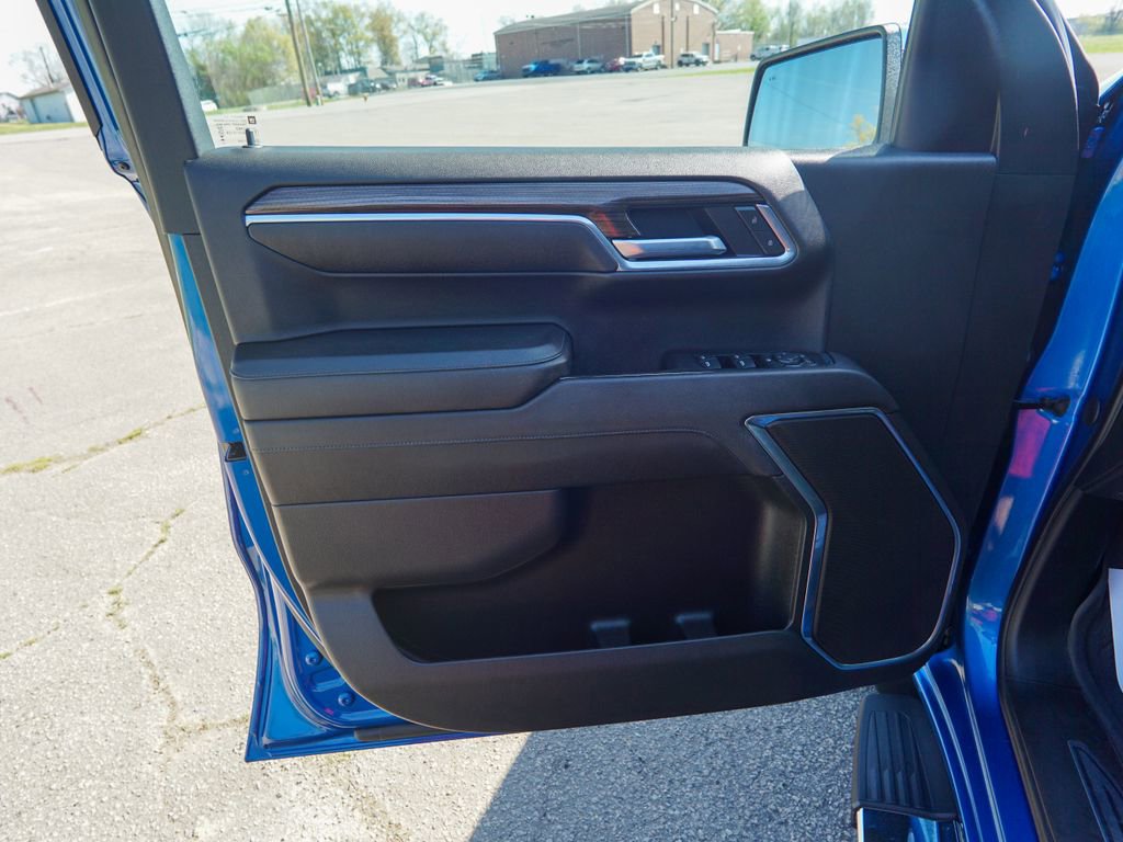 Used 2023 Chevrolet Silverado 1500 LT w/ Max Trailering Package AWD/4WD image 16