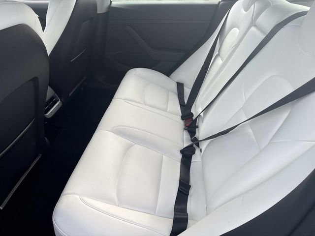 Used 2022 Tesla Model 3 Performance image 16