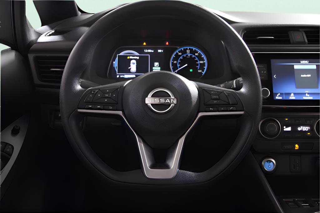 Used 2025 Nissan Leaf S image 27
