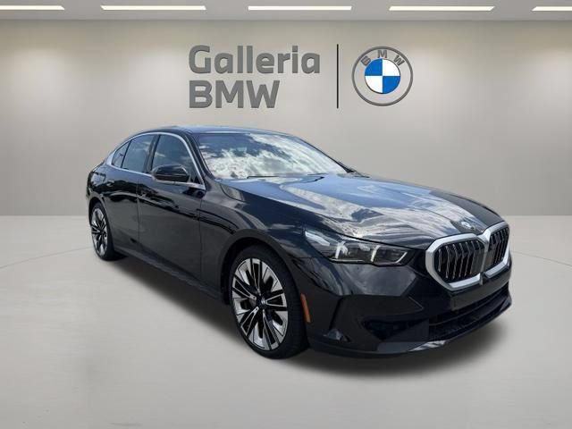 Used 2026 BMW 540i xDrive AWD/4WD image 4