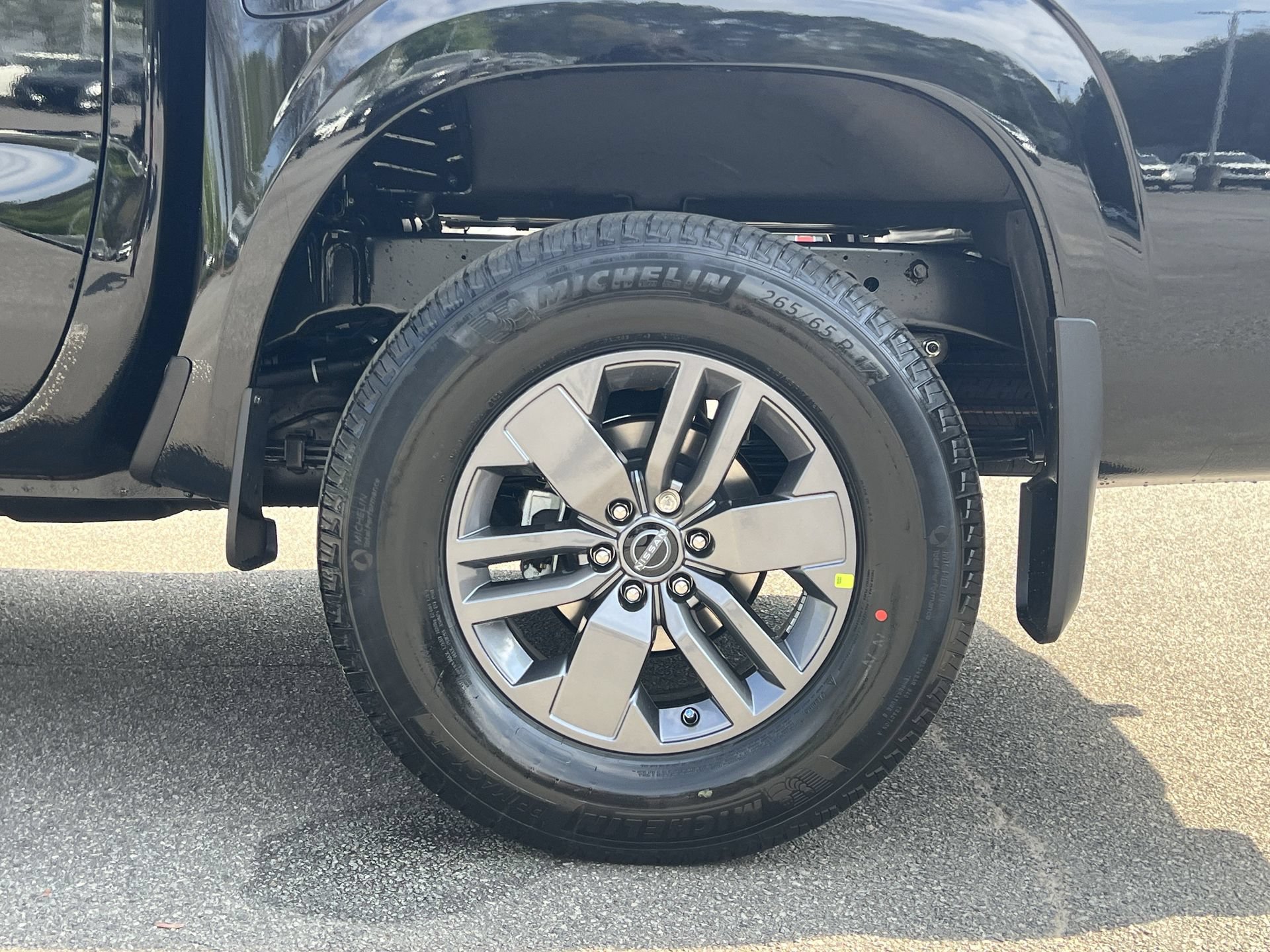New 2026 Nissan Frontier SV w/ Tow Package AWD/4WD image 26