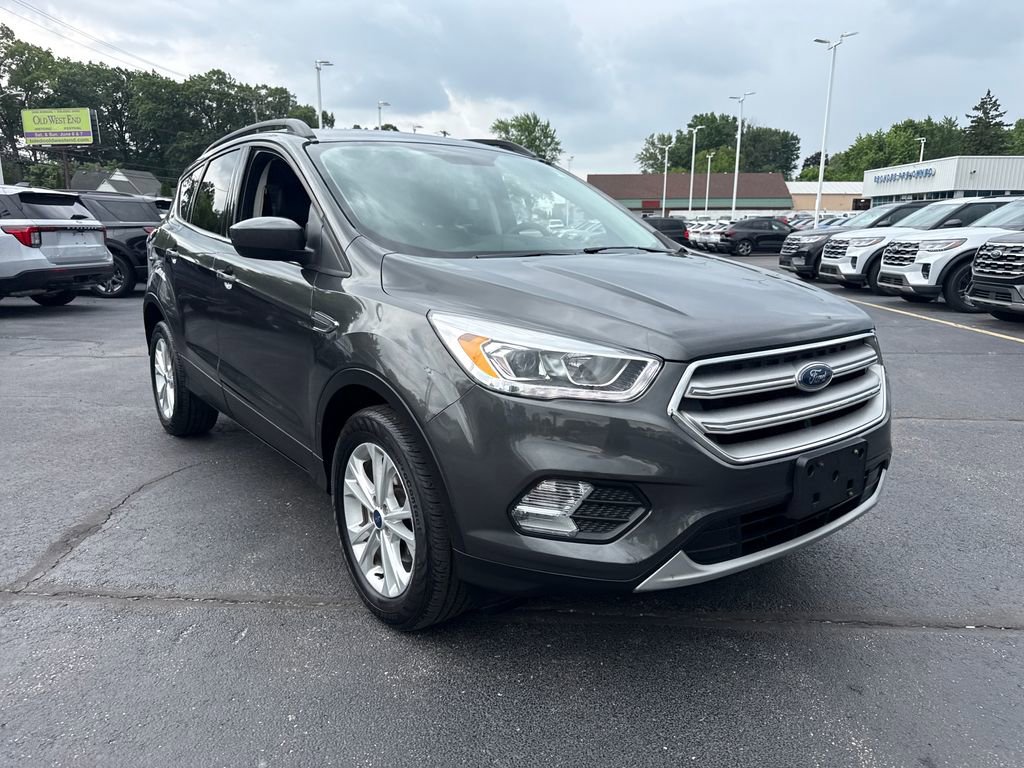 Used 2018 Ford Escape SEL FWD image 4