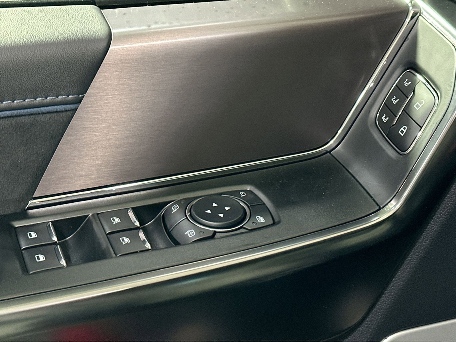 New 2025 Ford F150 Platinum w/ Equipment Group 702A High image 16