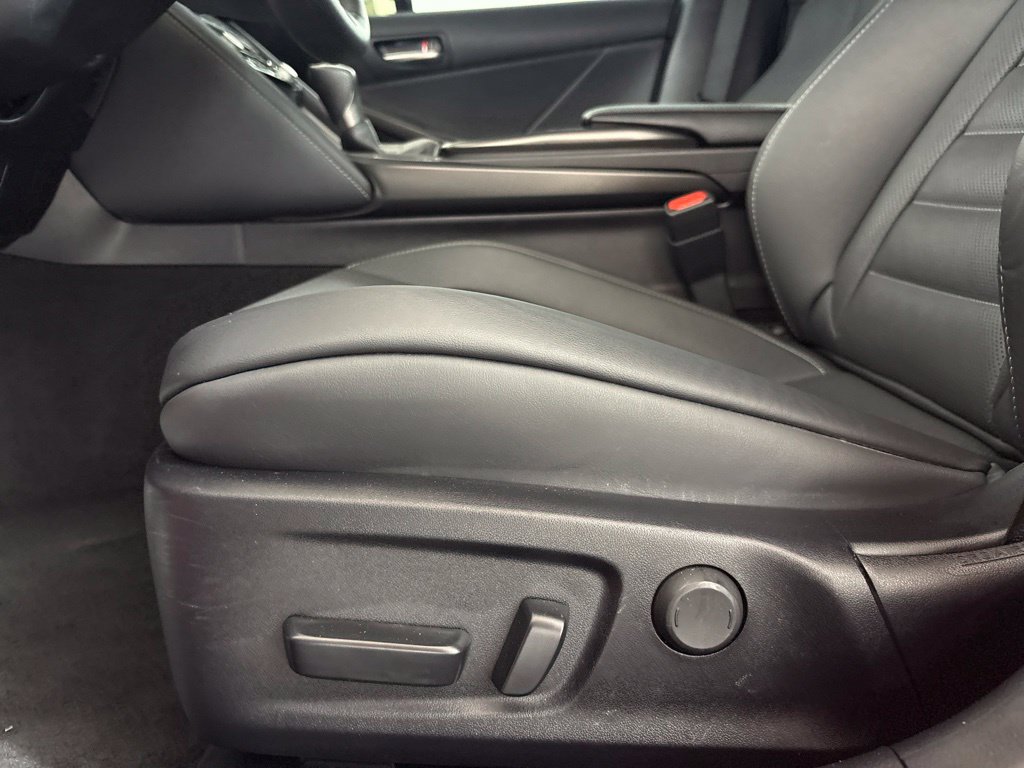 Used 2023 Lexus IS 500 w/ Accessory Package RWD image 27