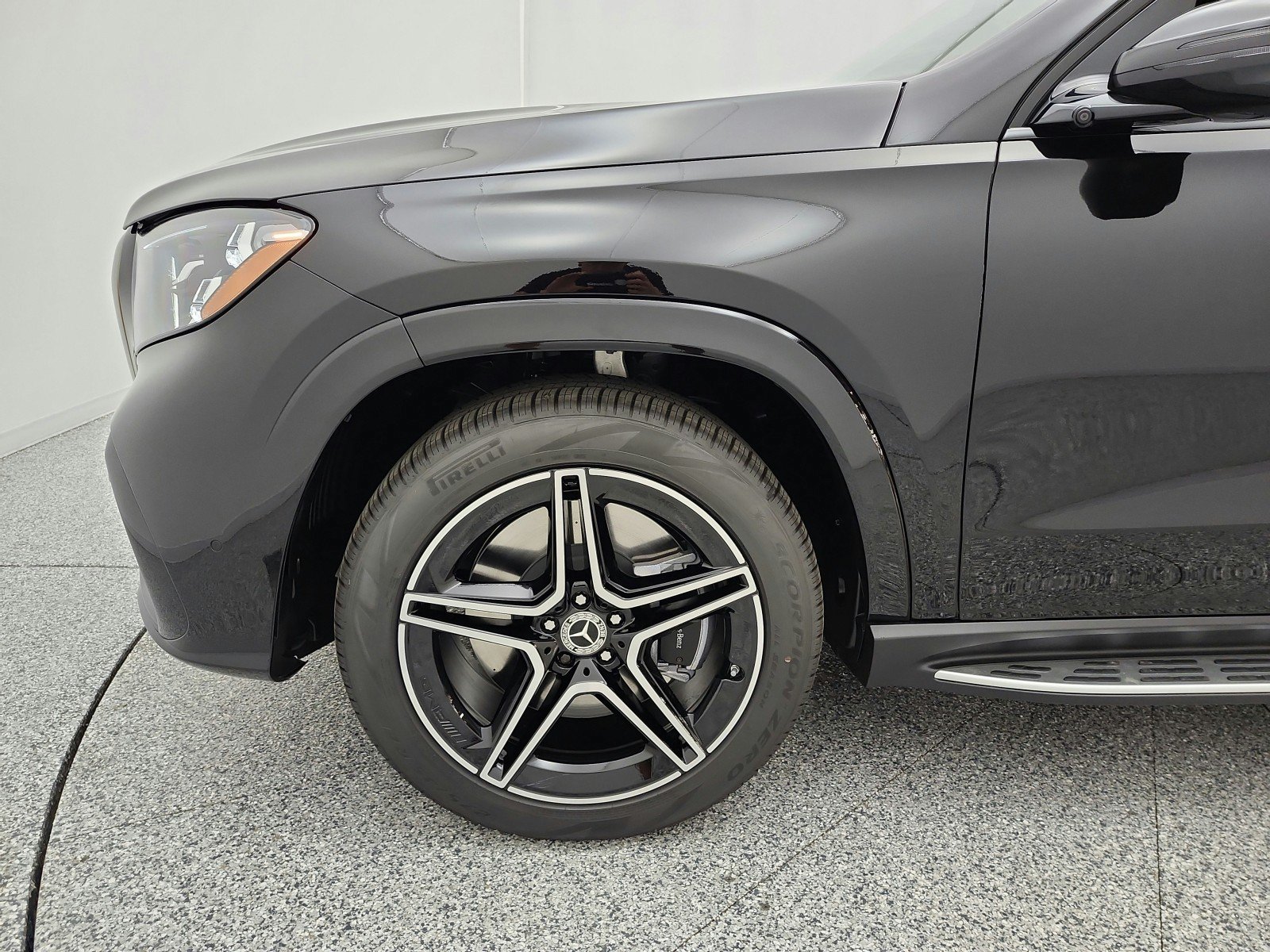 New 2027 Mercedes-Benz GLS 450 4MATIC image 13