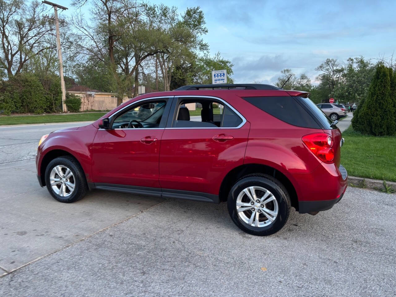 Used 2015 Chevrolet Equinox LT FWD image 14