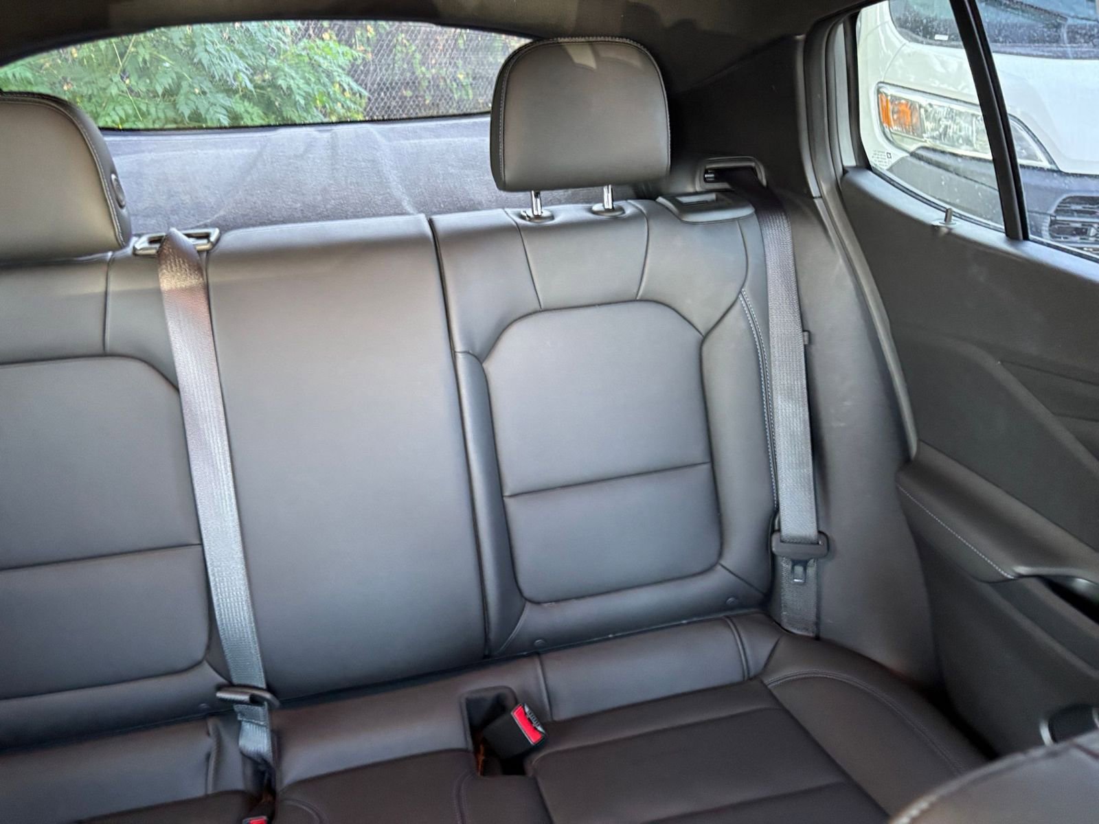 Used 2025 Buick Envista Sport Touring image 37