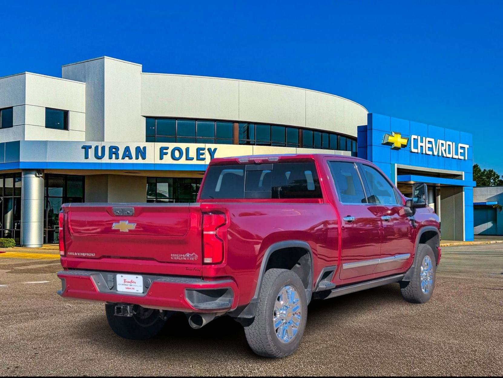 Used 2024 Chevrolet Silverado 2500 High Country w/ High Country Premium Package image 5