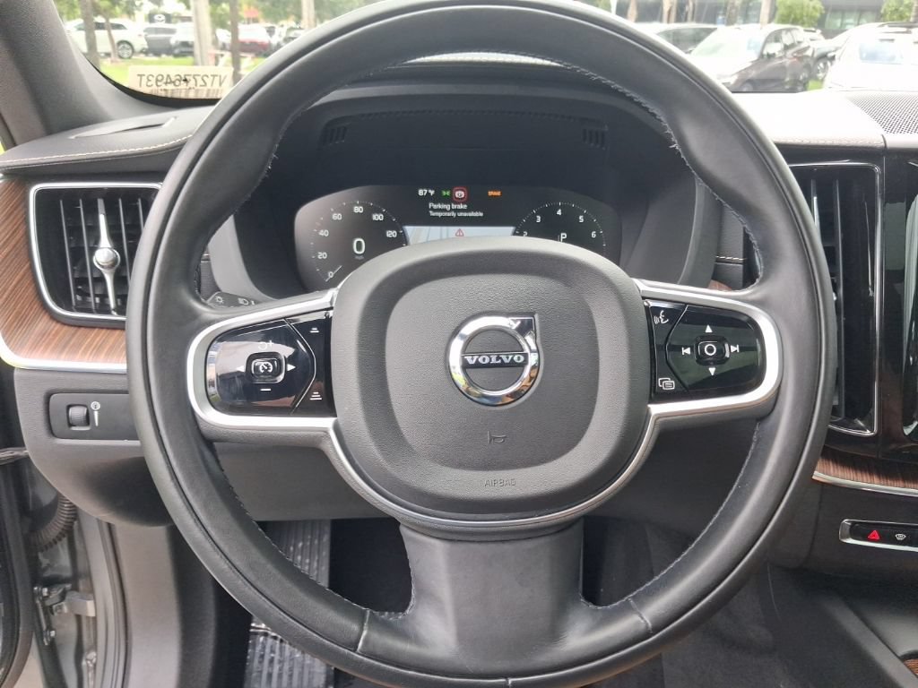 Used 2020 Volvo XC60 T5 Inscription FWD image 17
