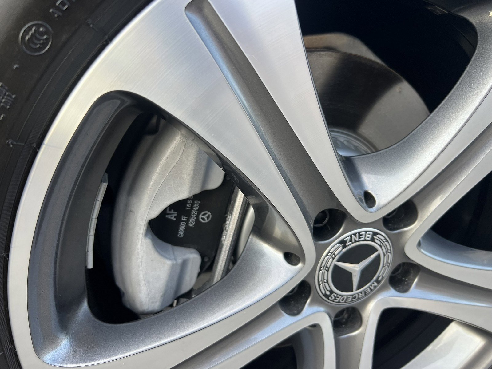 Used 2019 Mercedes-Benz E 300 4MATIC image 95