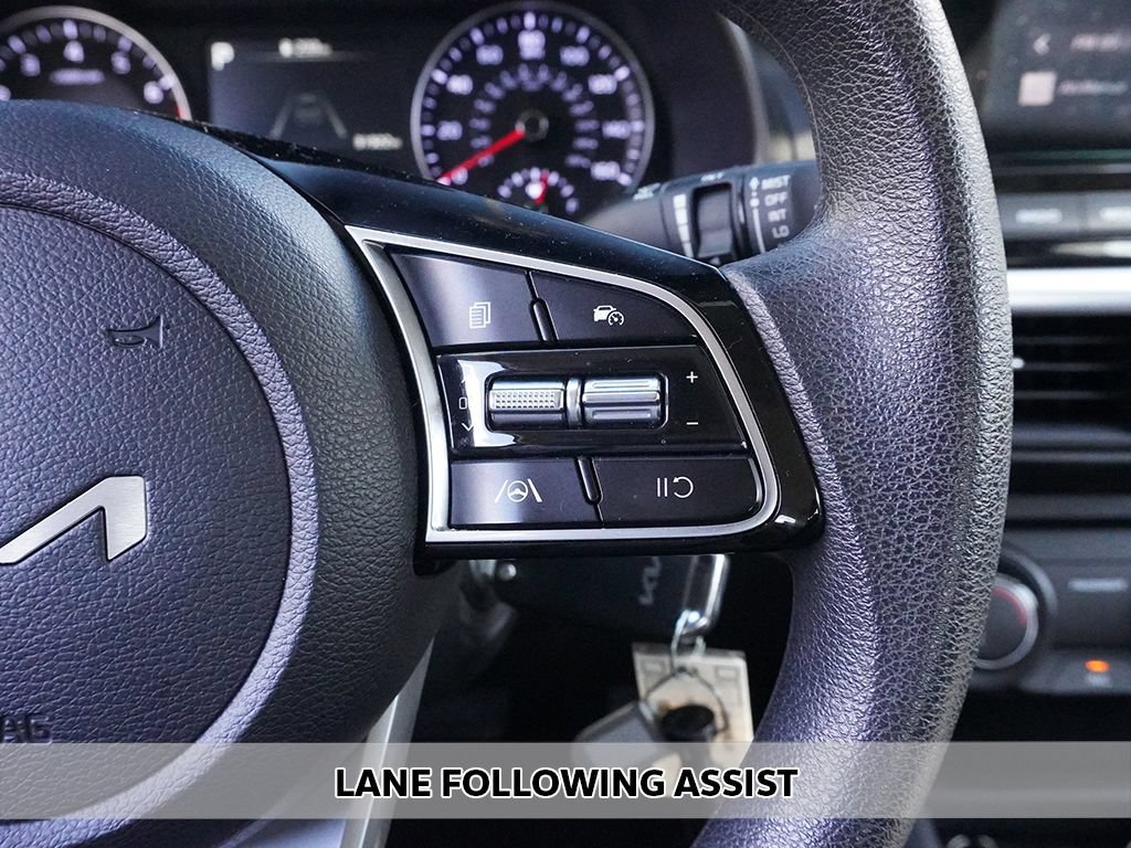 Used 2023 Kia Forte LXS w/ LXS Technology Package FWD image 3
