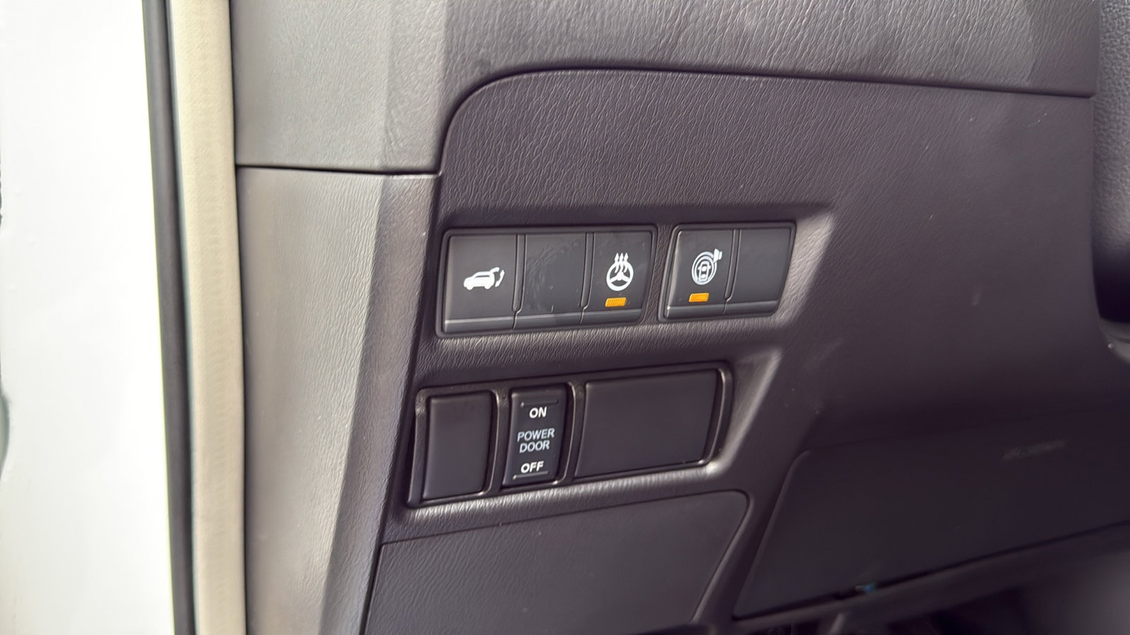 Used 2022 Nissan Armada Platinum image 13