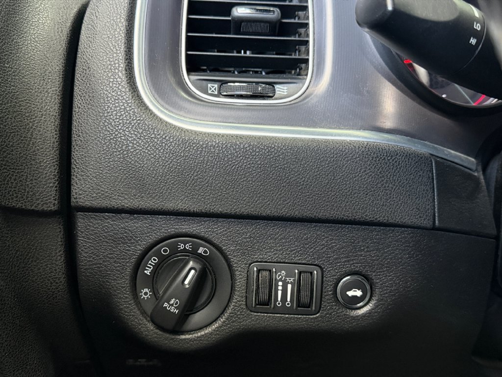 Used 2020 Dodge Charger Scat Pack RWD image 18
