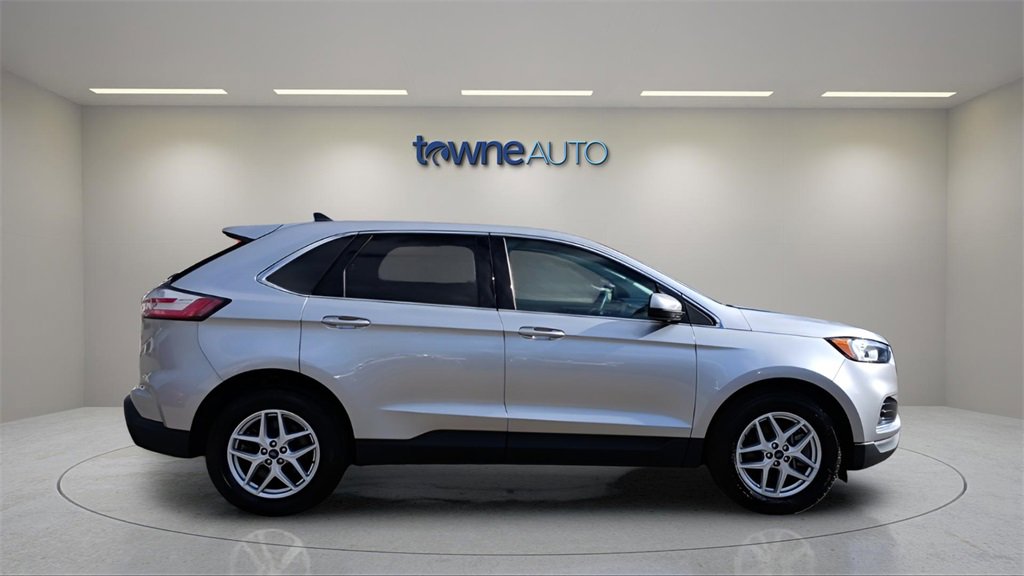 Used 2022 Ford Edge SEL image 6