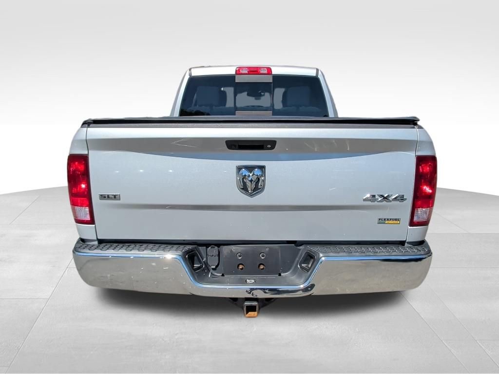 Used 2018 RAM 1500 Classic SLT AWD/4WD image 4