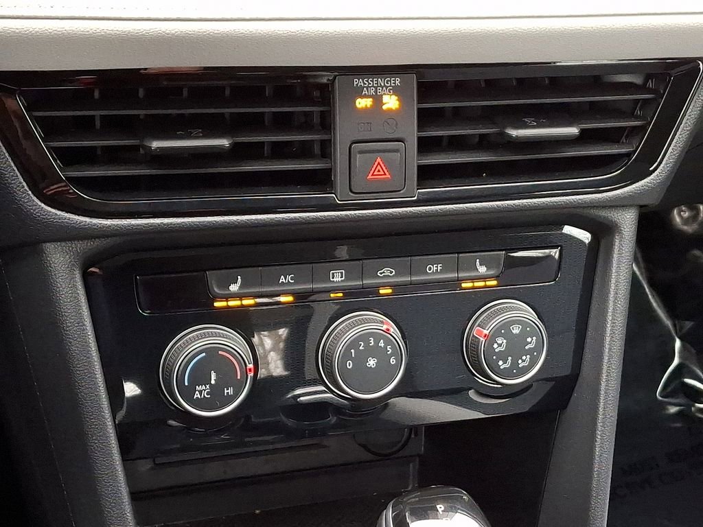 Certified 2025 Volkswagen Taos S image 13