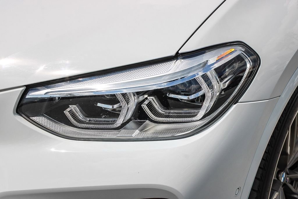 Used 2021 BMW X4 M40i w/ Executive Package image 5