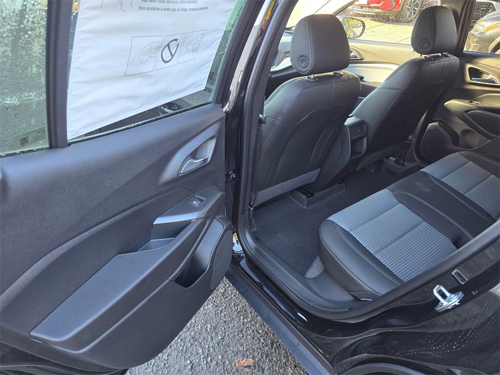 New 2026 Chevrolet Trax LT w/ Driver Confidence Package image 15