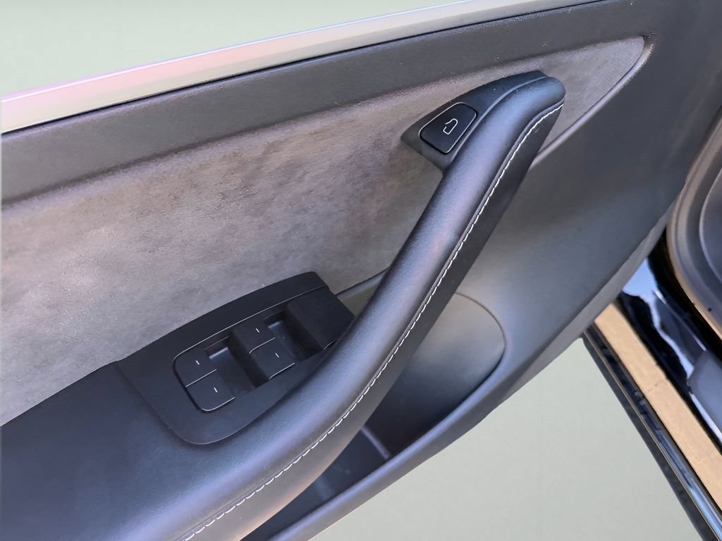 Used 2023 Tesla Model 3 Performance AWD/4WD image 16