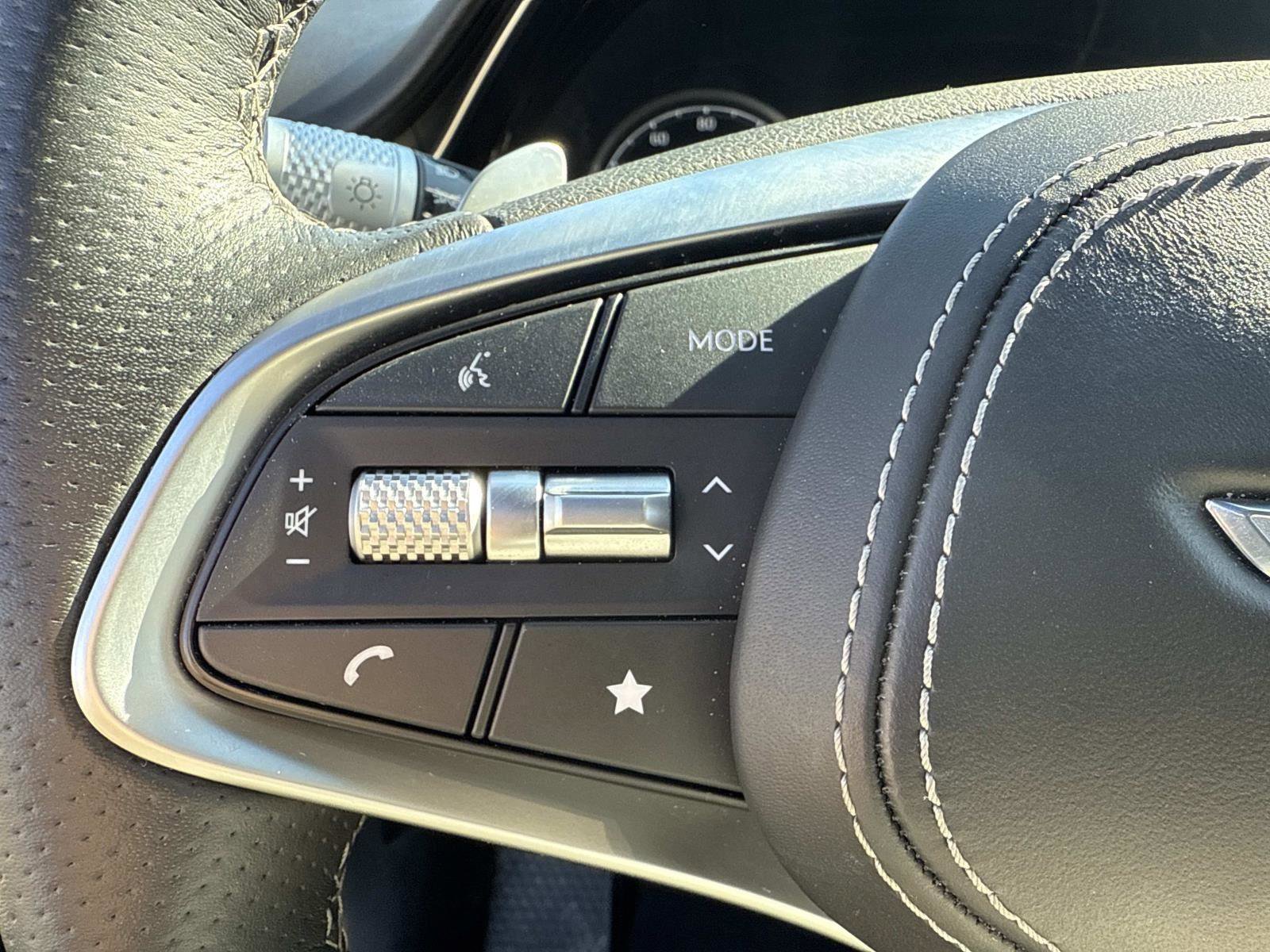 Used 2024 Genesis GV70 3.5T Sport image 31