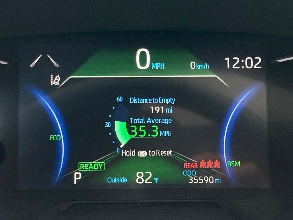 Used 2024 Toyota RAV4 XSE AWD/4WD image 18