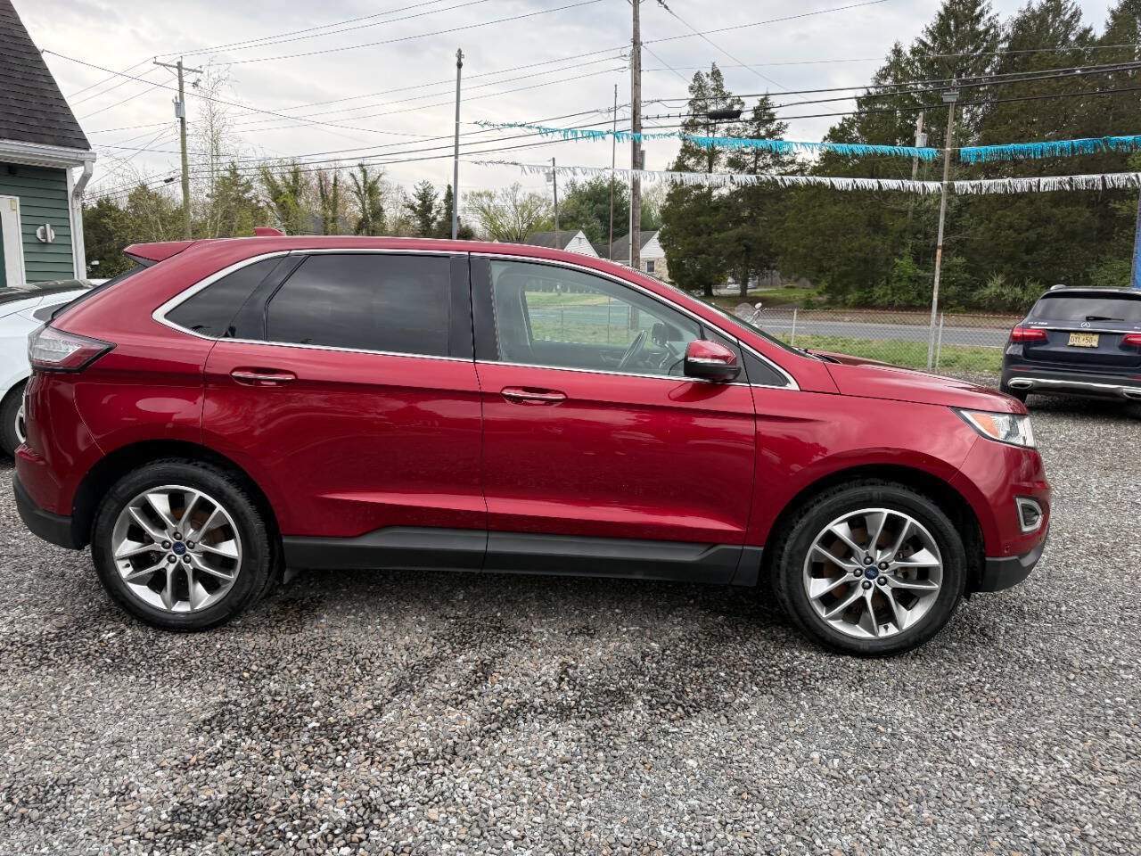Used 2018 Ford Edge Titanium w/ Equipment Group 302A AWD/4WD image 20