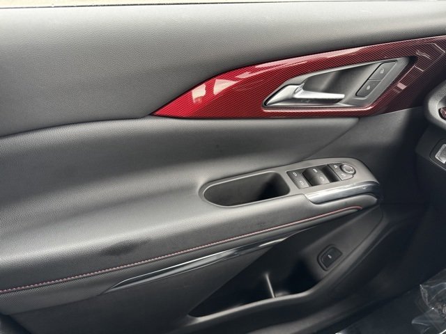 Used 2025 Chevrolet Traverse Z71 w/ Driver Confidence Package image 32