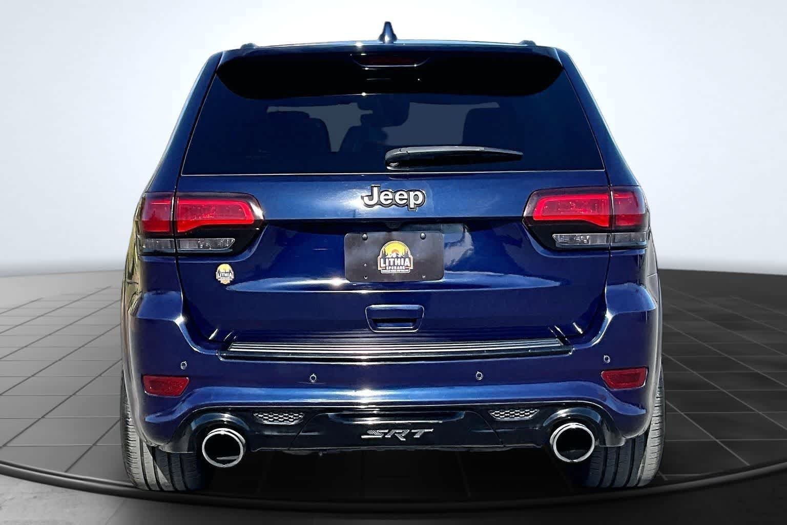 Used 2017 Jeep Grand Cherokee SRT w/ Trailer Tow Group IV AWD/4WD image 5