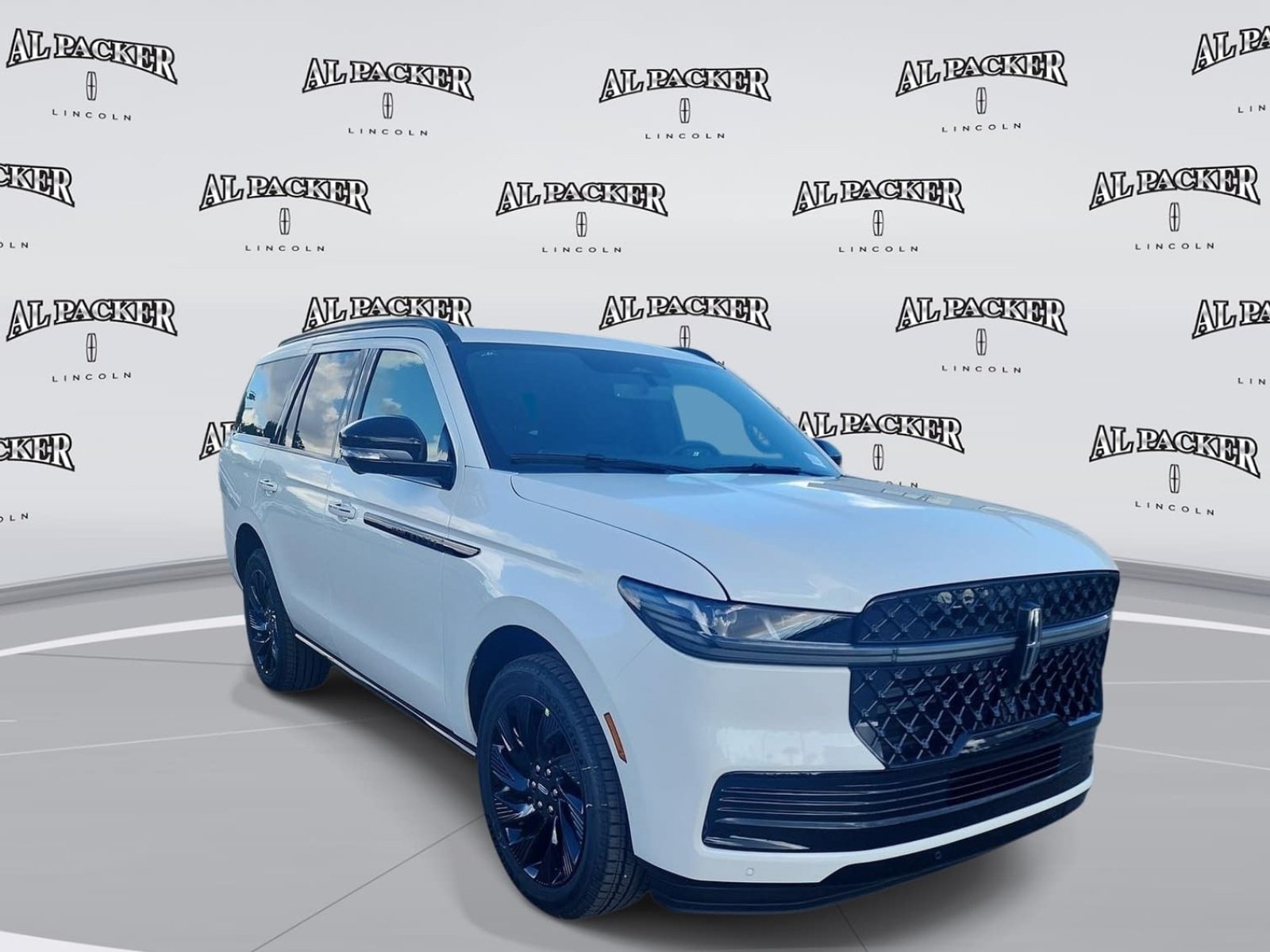 New 2027 Lincoln Navigator Reserve w/ Jet Appearance Package AWD/4WD image 7