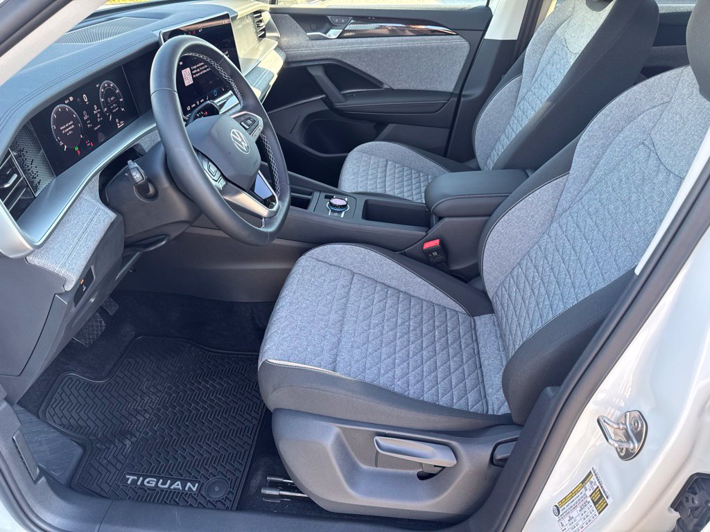 Used 2026 Volkswagen Tiguan S FWD image 13