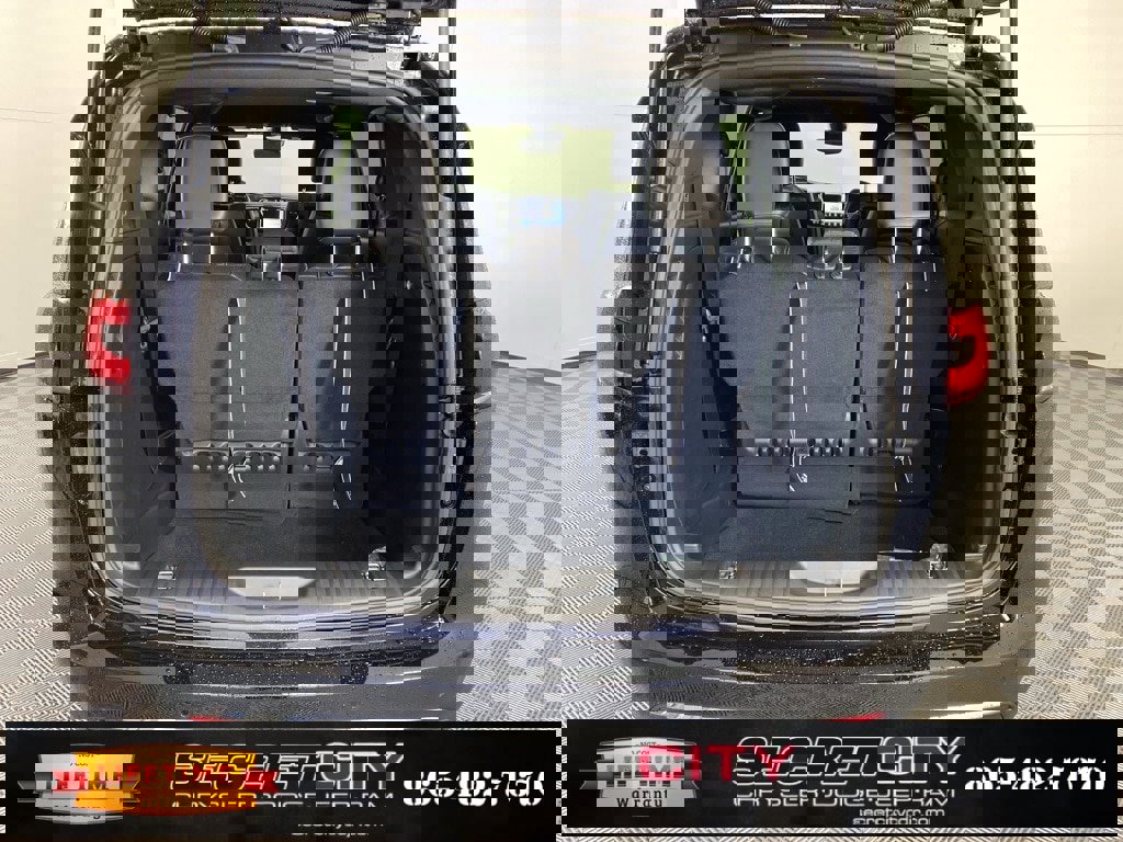 New 2026 Chrysler Pacifica Select image 35