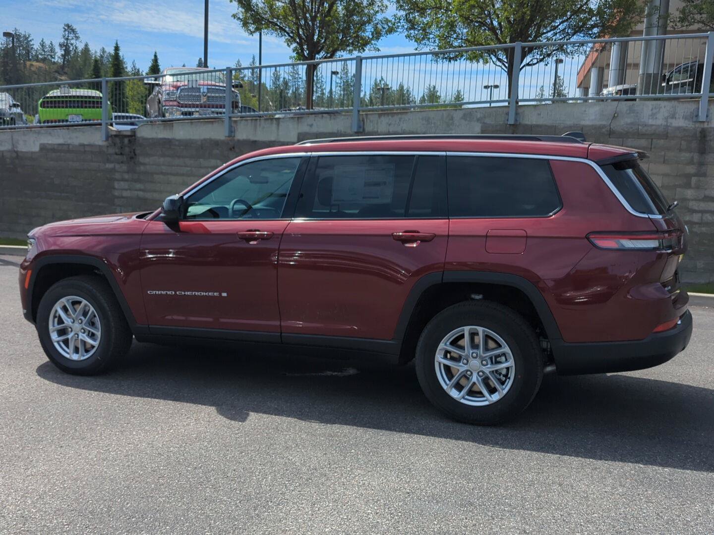 New 2026 Jeep Grand Cherokee L 4WD image 4