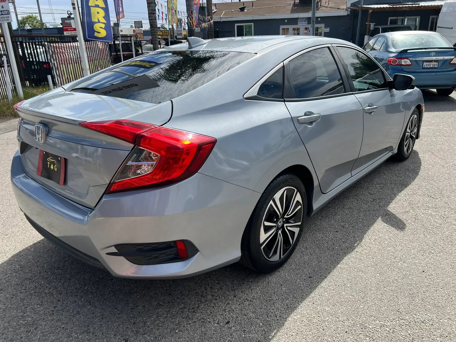 Used 2016 Honda Civic EX-T image 4