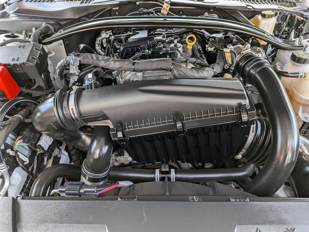 Used 2025 Ford Mustang Premium RWD image 30