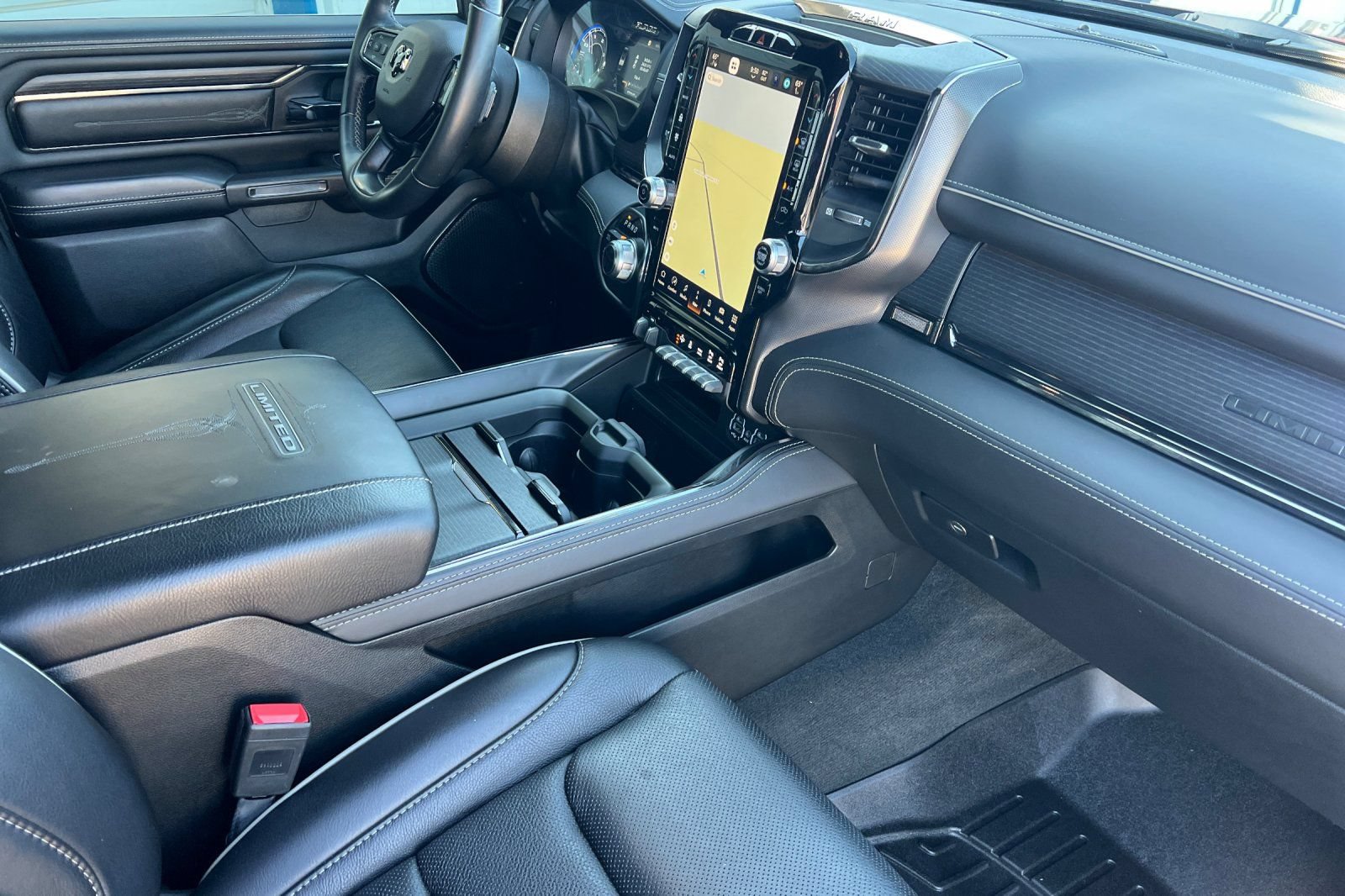 Used 2022 RAM 1500 Limited AWD/4WD image 16