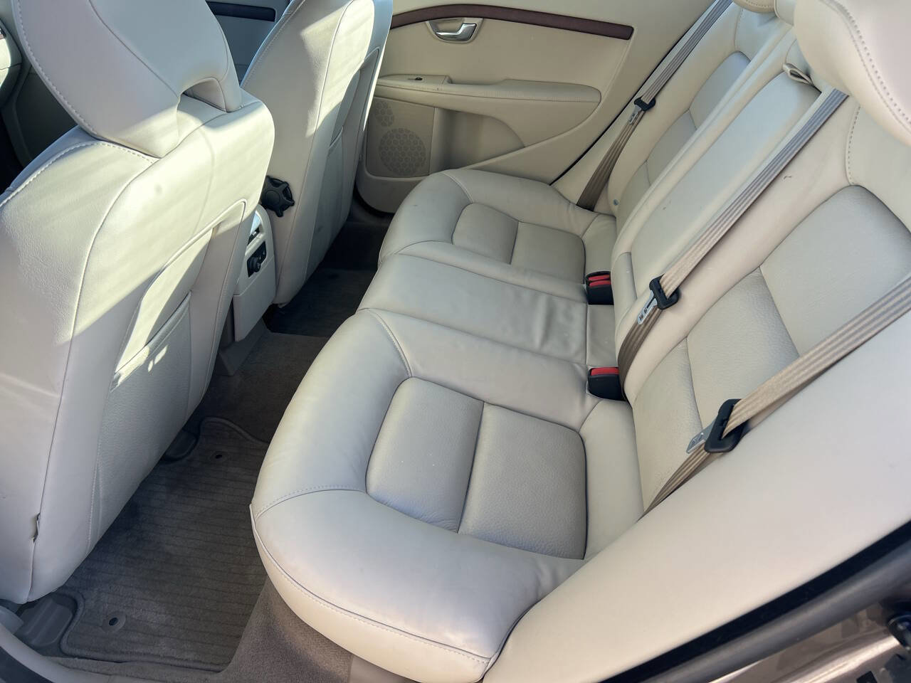 Used 2011 Volvo S80 3.2 w/ Climate Pkg image 18