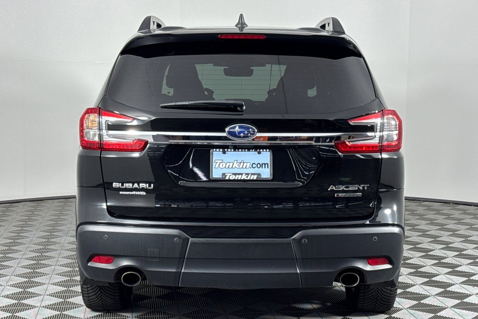 Used 2023 Subaru Ascent Limited w/ Technology Package image 5