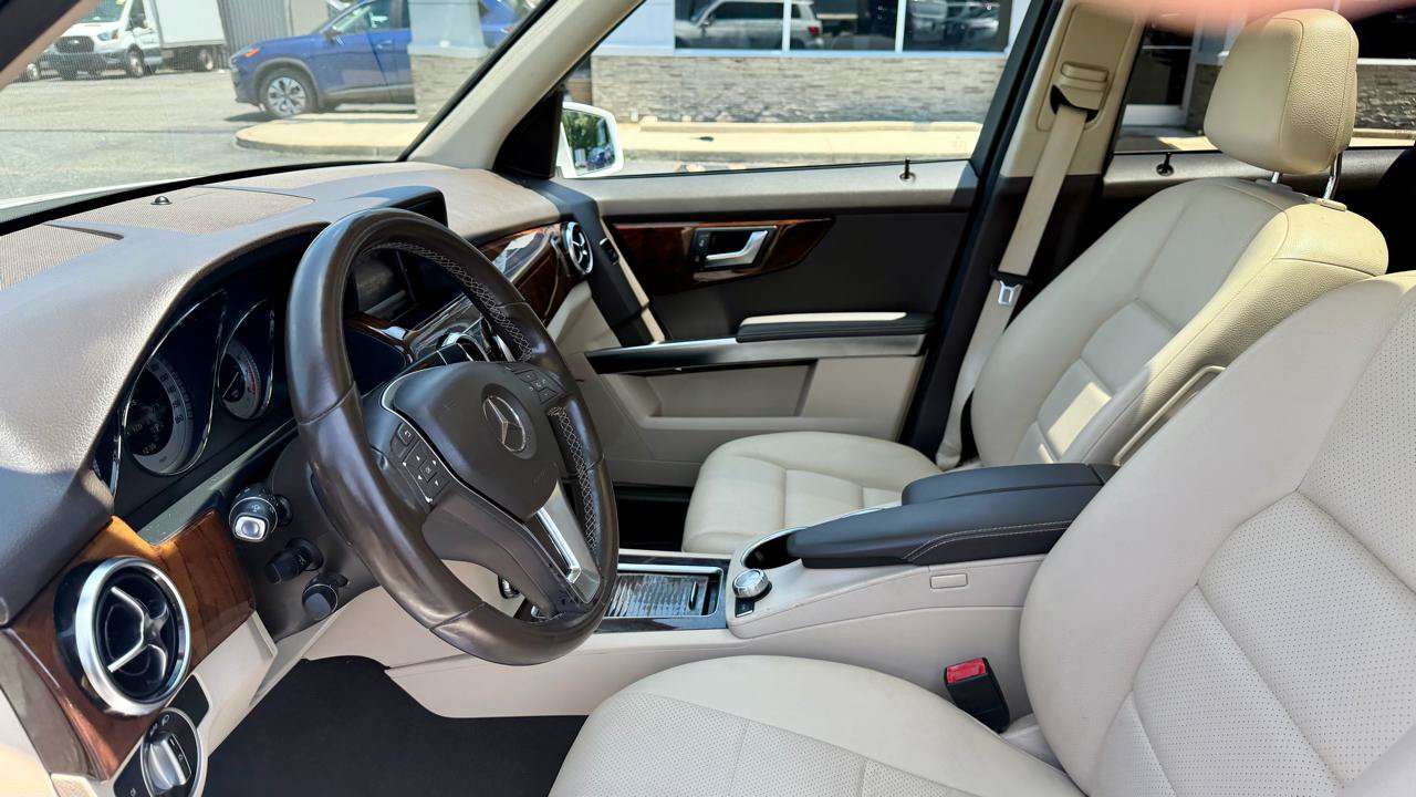 Used 2013 Mercedes-Benz GLK 350 4MATIC image 15