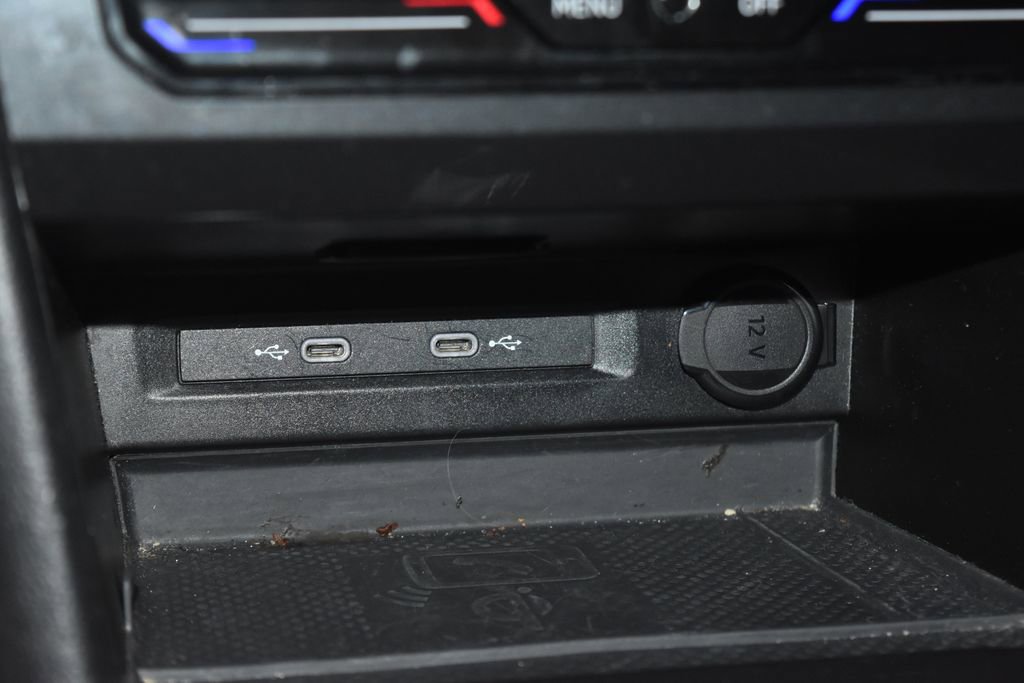 Used 2024 Volkswagen Tiguan SE image 16