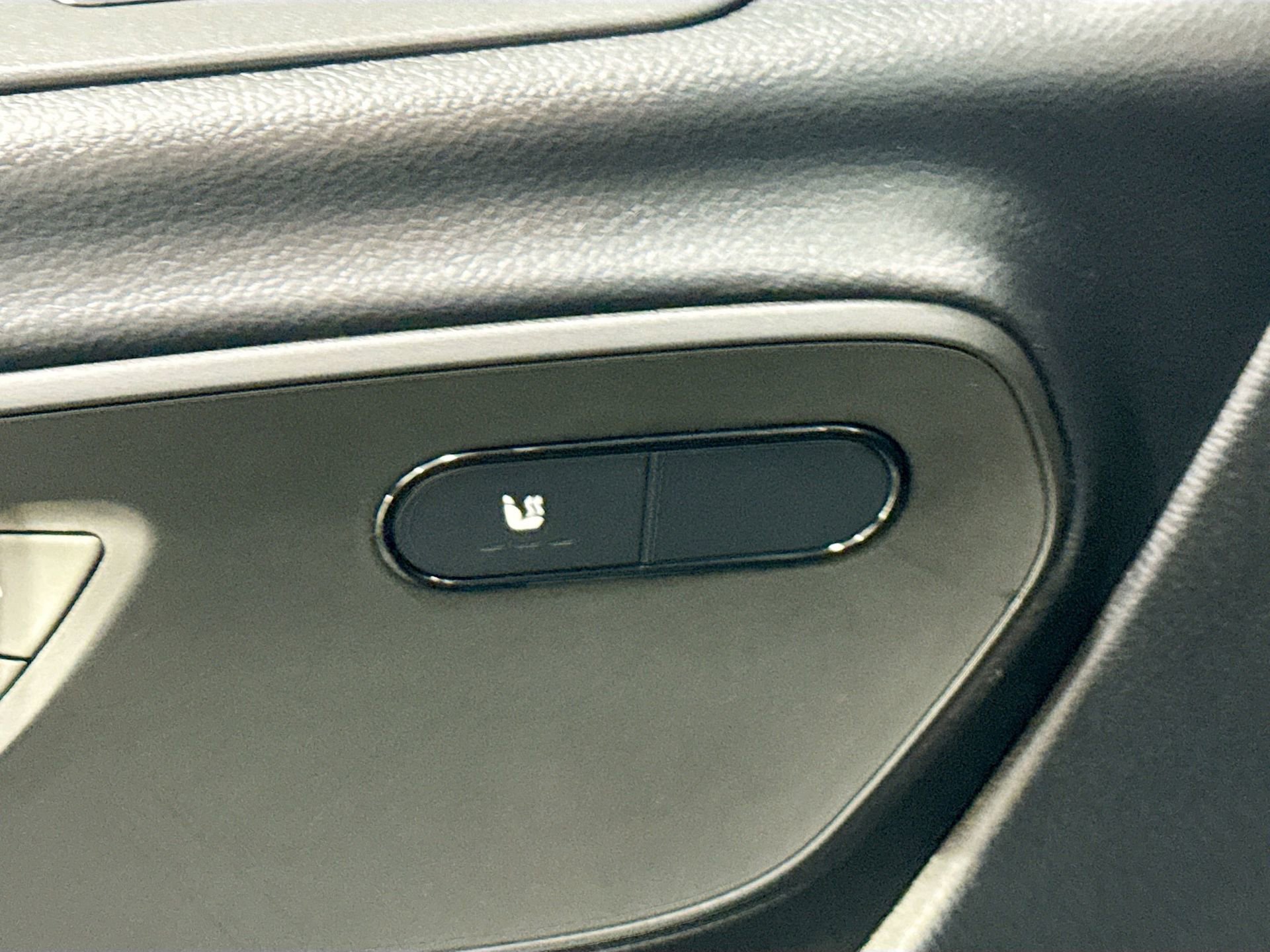 Used 2025 Mercedes-Benz Sprinter 2500 image 20